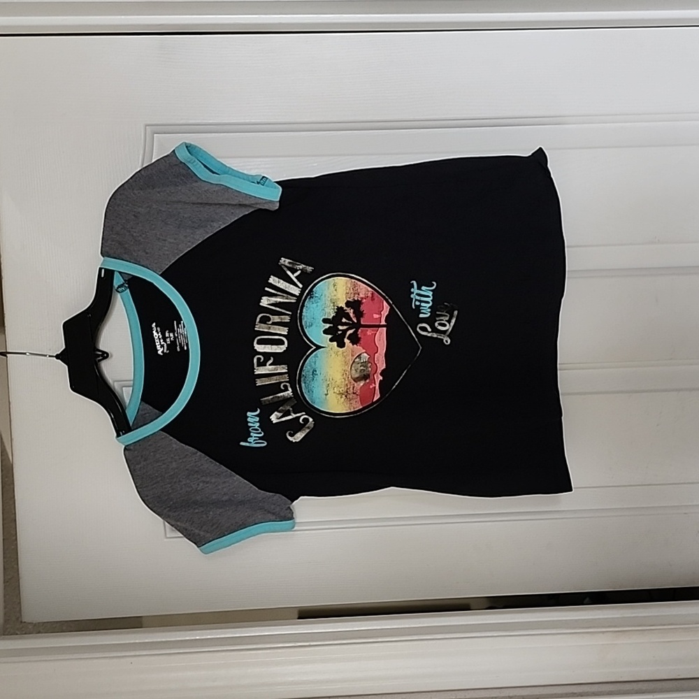 Super Cute California Tee